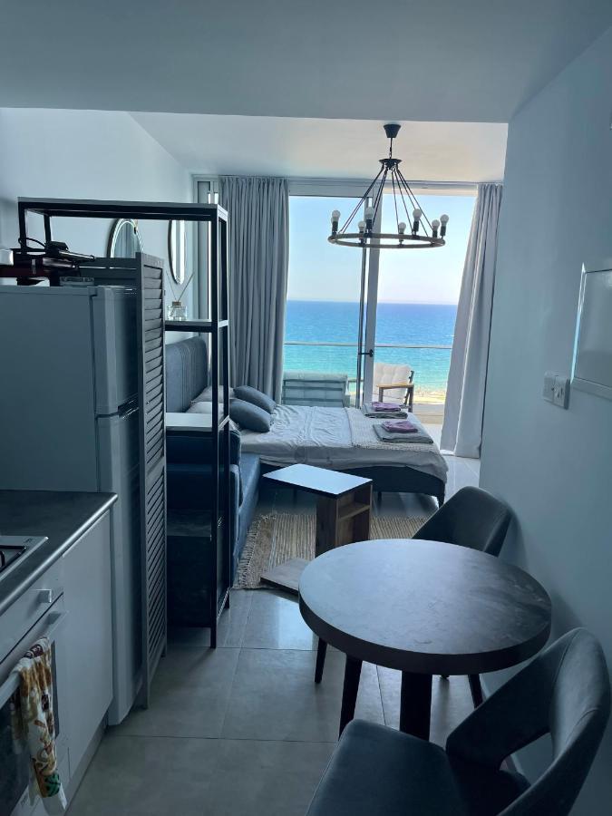 Sea View Suites By The Coast Famagusta  Exterior foto