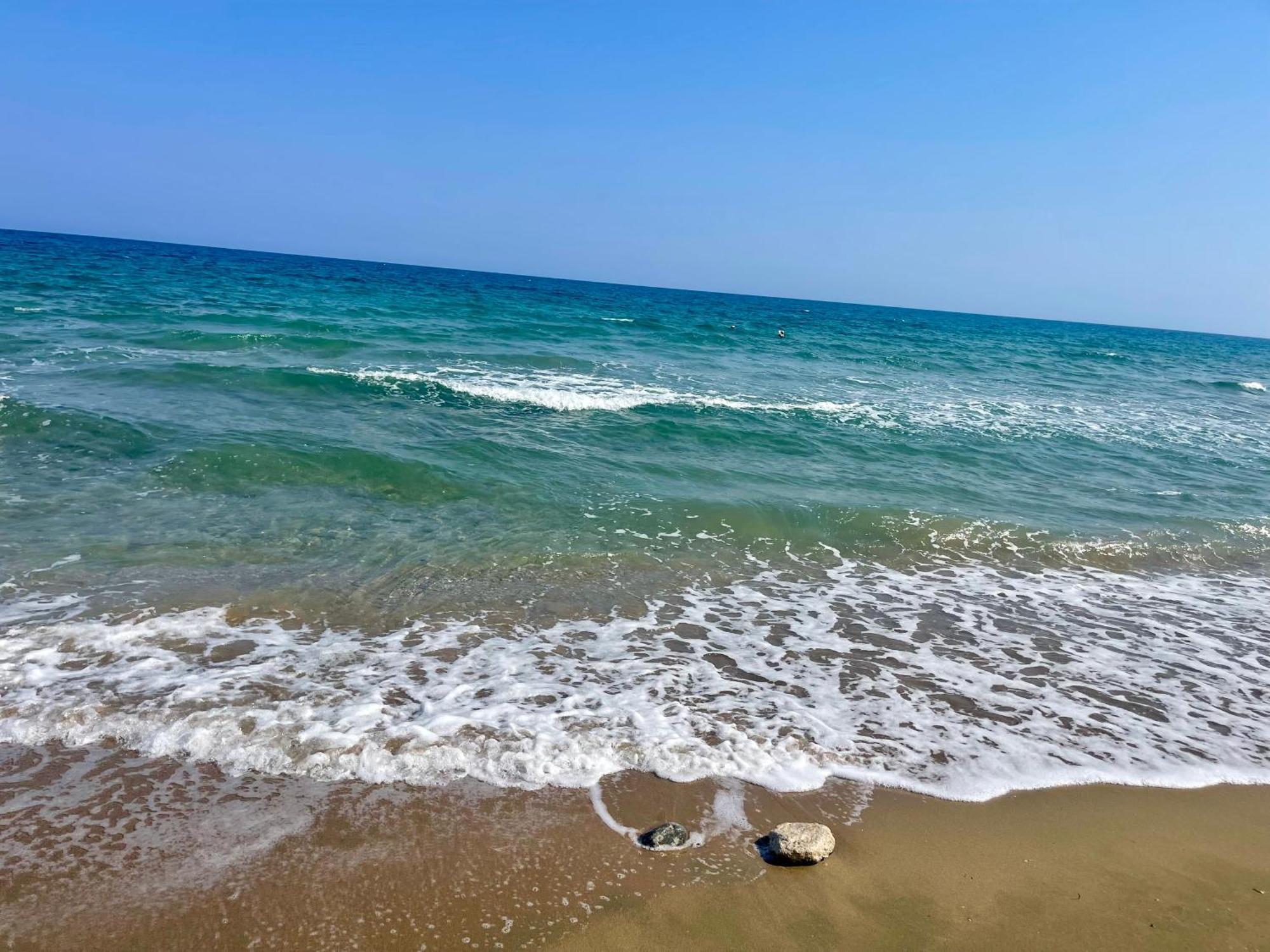 Sea View Suites By The Coast Famagusta  Exterior foto