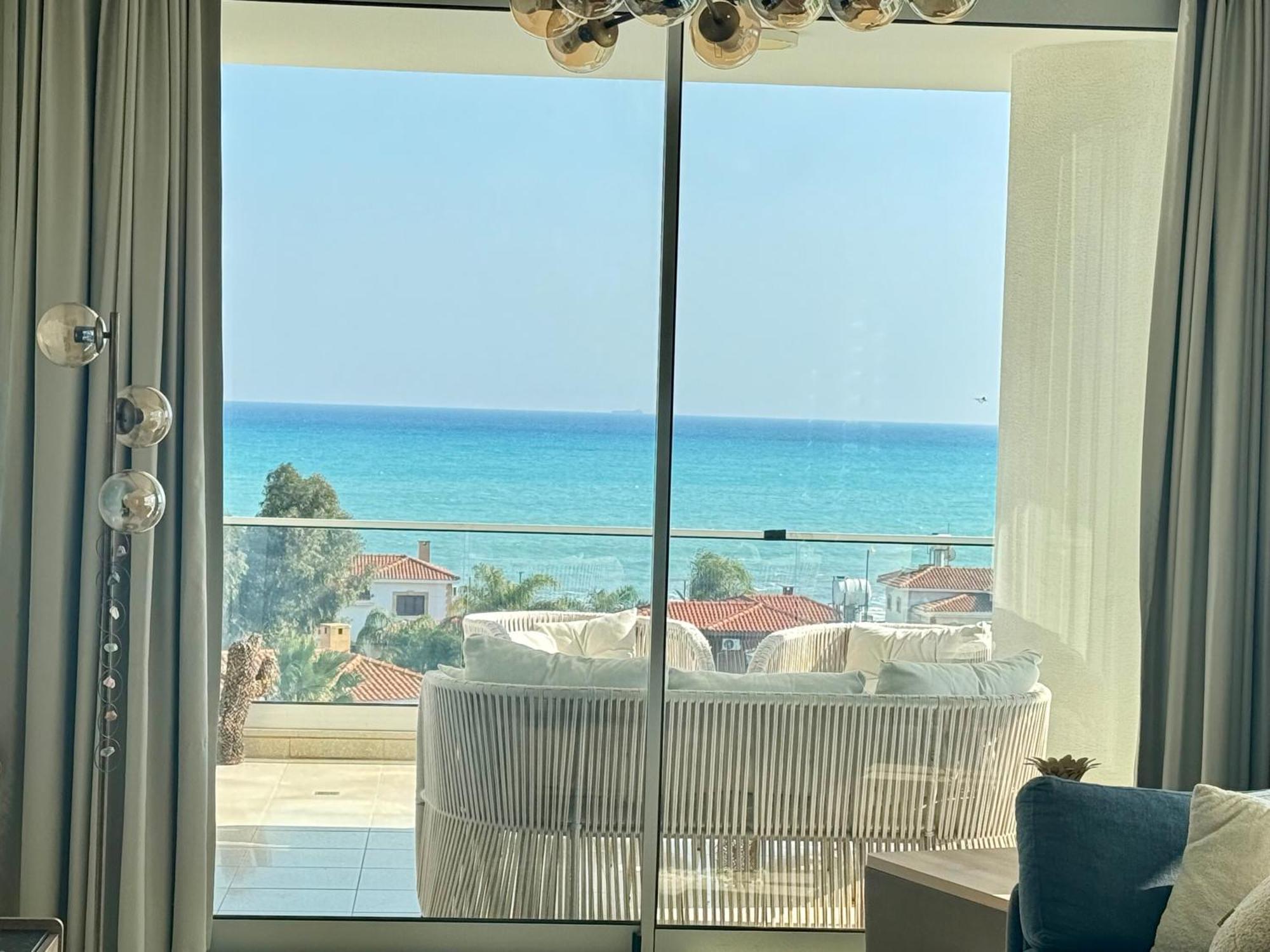 Sea View Suites By The Coast Famagusta  Exterior foto